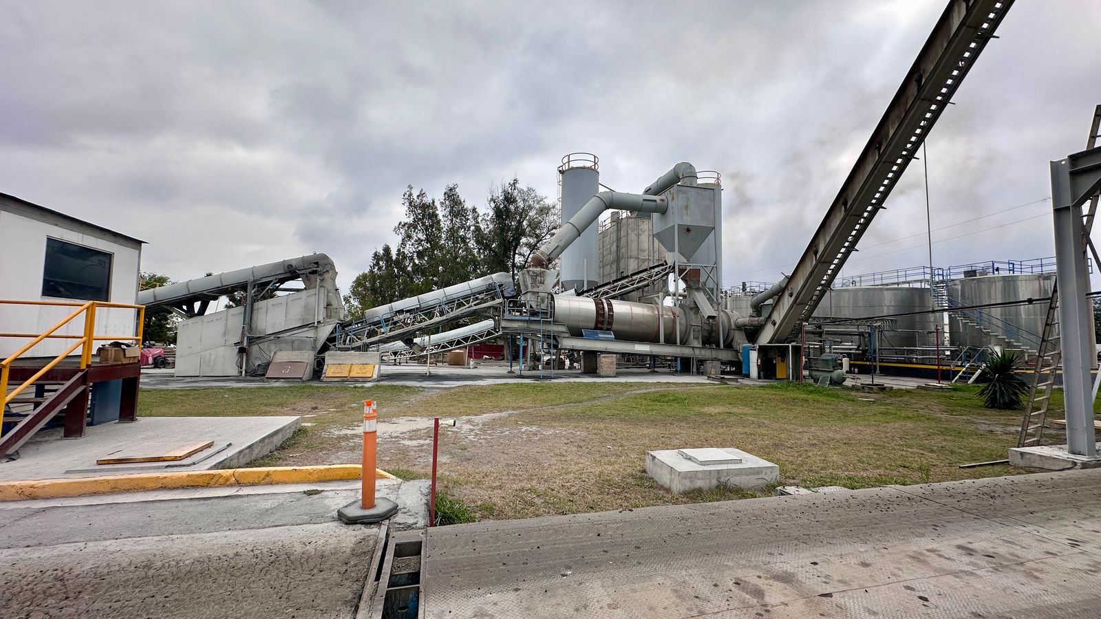 Instalaciones de la planta asfáltica fija en Escobedo N.L.